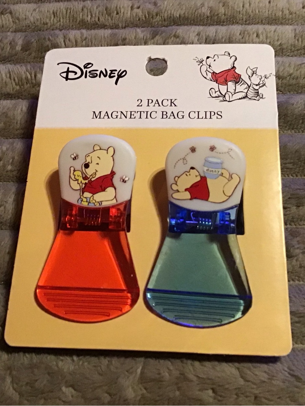 Disney Winnie the Pooh 2-Pack Magnetic Bag Clips - Blue & Red
